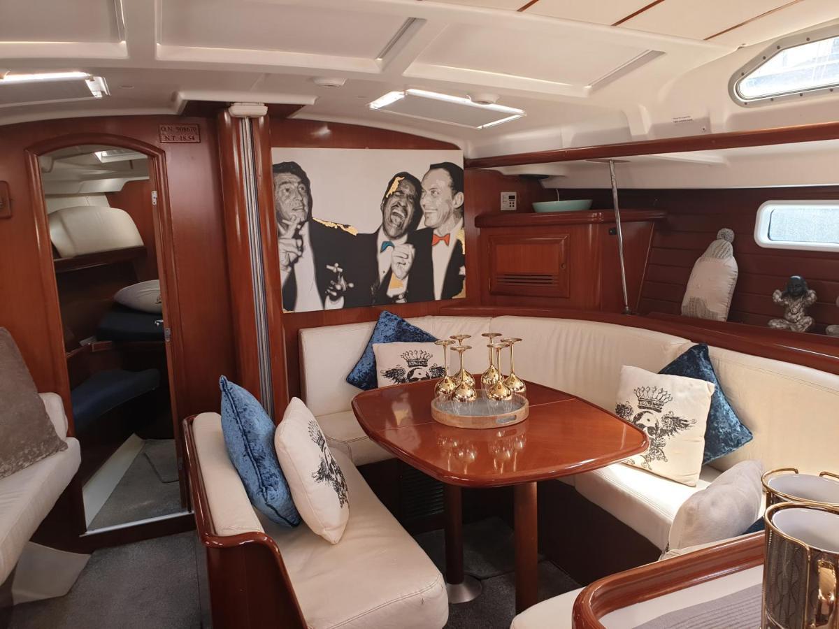 Luxury Yacht Stay "White Dove" Sleeps 6 Gibraltar Eksteriør bilde